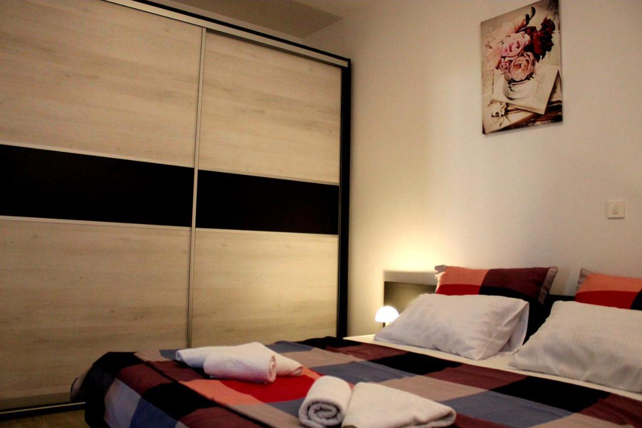 Apartmani Mladenka Малинська Екстер'єр фото