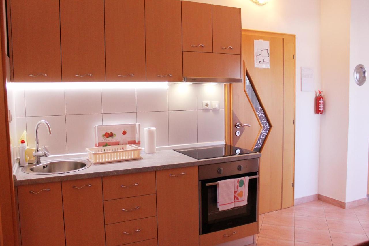 Apartmani Mladenka Малинська Екстер'єр фото