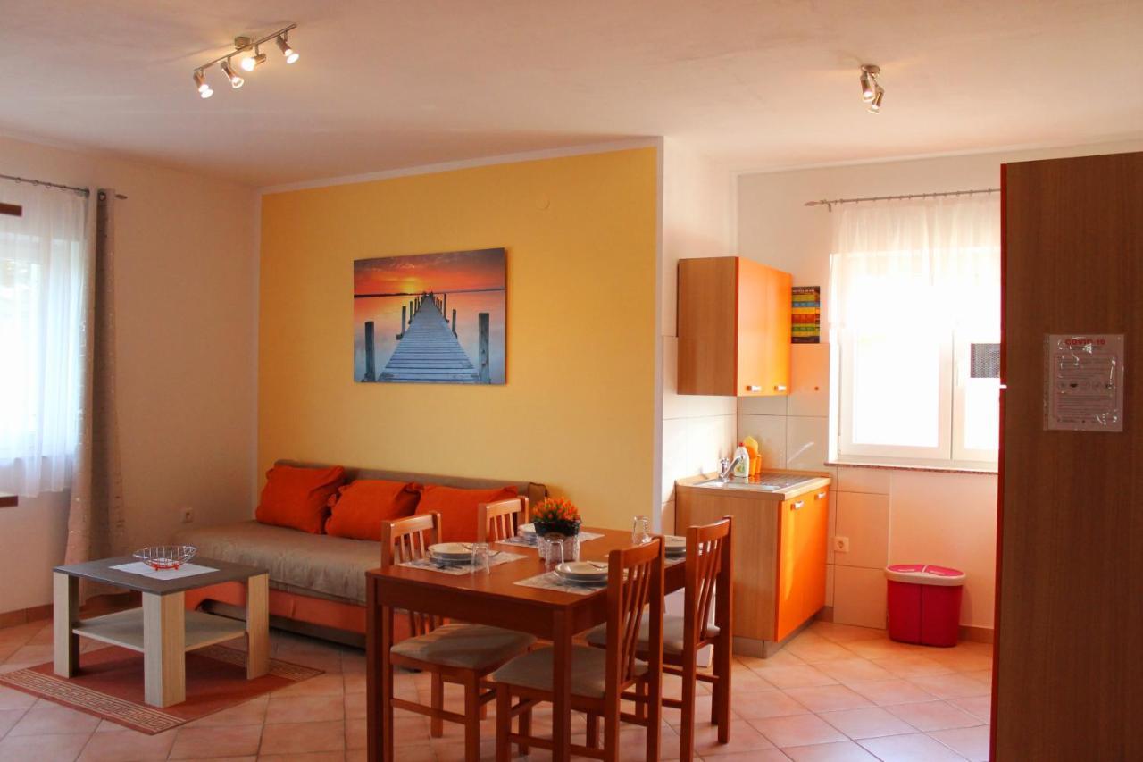 Apartmani Mladenka Малинська Екстер'єр фото