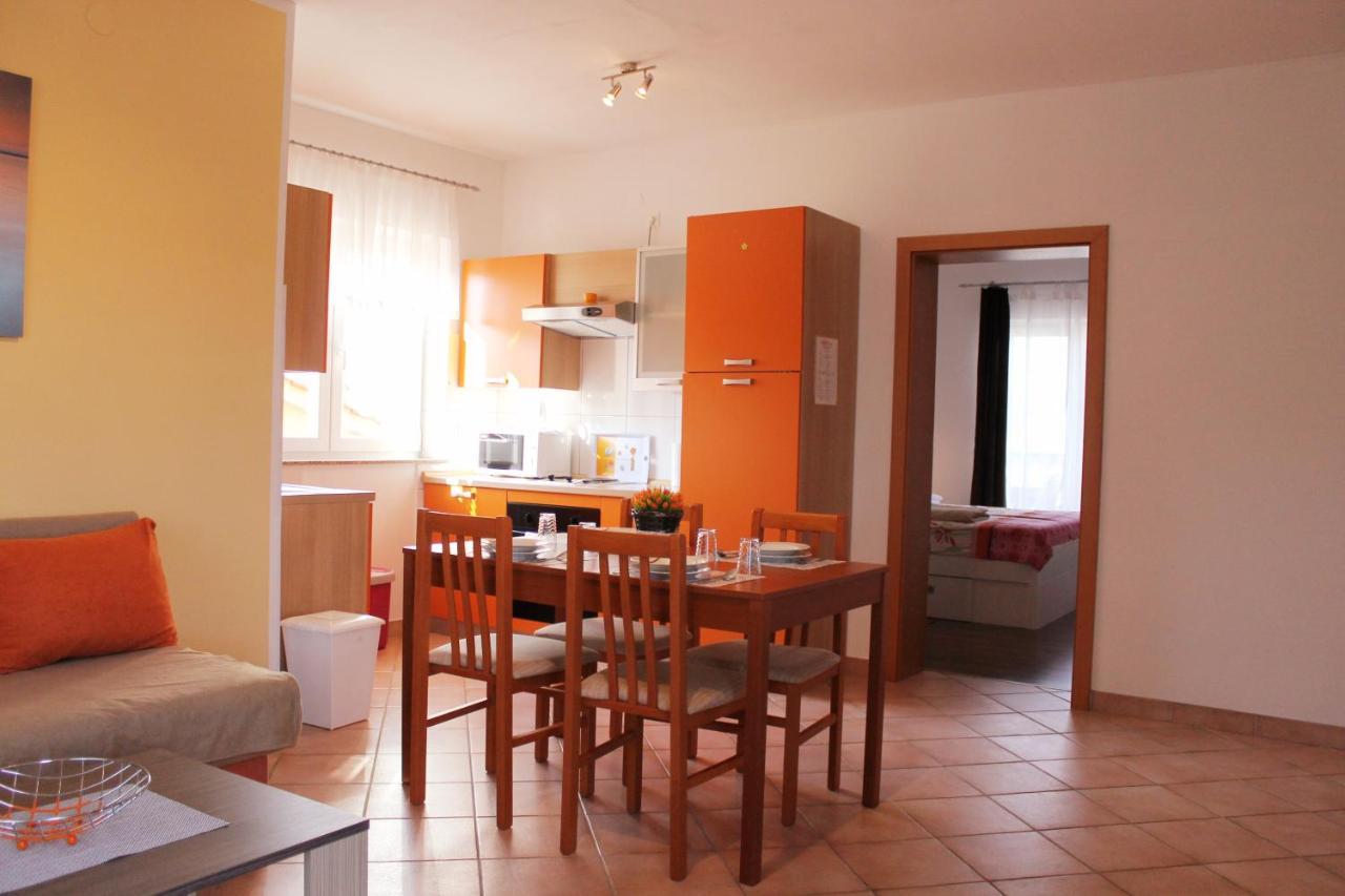 Apartmani Mladenka Малинська Екстер'єр фото